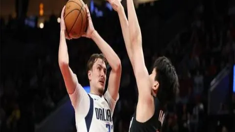 “NBA焦点对决：奇才激战魔术，19胜12佳绩背后的精彩解析！”